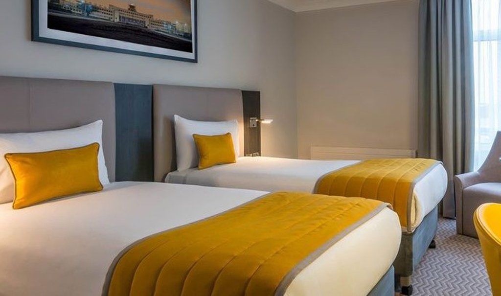 มัลดรอน โฮเต็ล นิวคาสเซิล Hotel นิวคาสเซิล อะพอน ไทน์ ภายนอก รูปภาพ