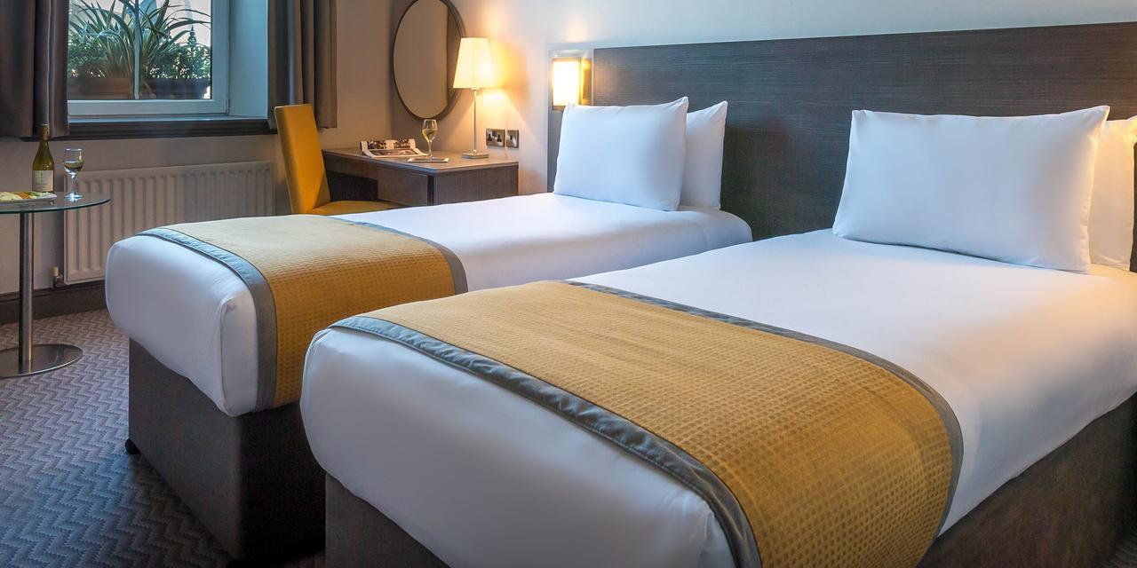 มัลดรอน โฮเต็ล นิวคาสเซิล Hotel นิวคาสเซิล อะพอน ไทน์ ภายนอก รูปภาพ