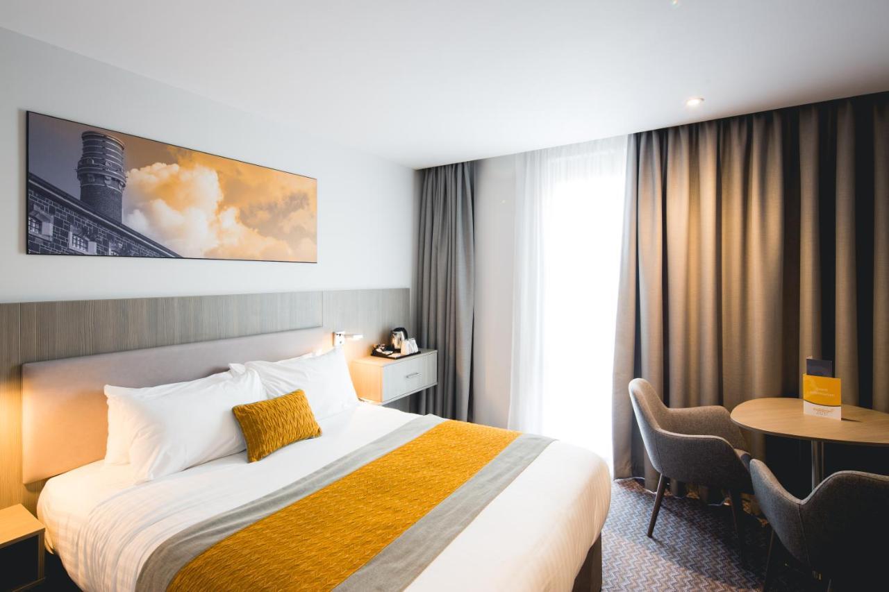 มัลดรอน โฮเต็ล นิวคาสเซิล Hotel นิวคาสเซิล อะพอน ไทน์ ภายนอก รูปภาพ