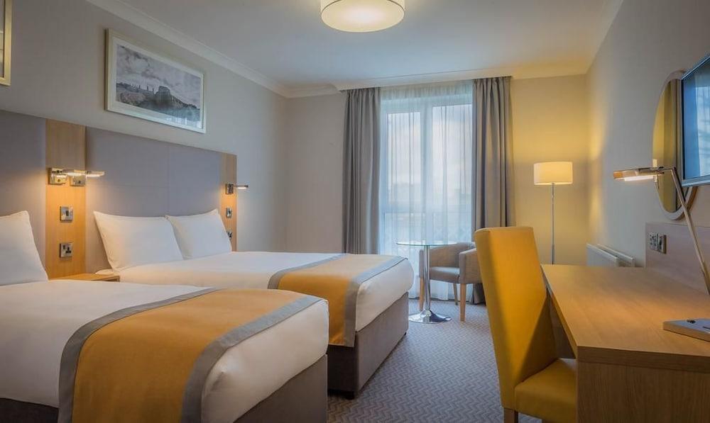 มัลดรอน โฮเต็ล นิวคาสเซิล Hotel นิวคาสเซิล อะพอน ไทน์ ภายนอก รูปภาพ